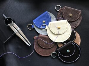 Purses, pouches and small cases