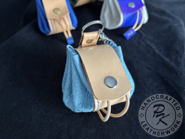 Aniko medieval pouch in Glossy blue colour - Image 2