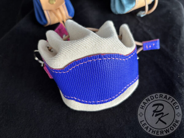 Aniko medieval pouch in Blue/Violet colour and natural cotton pocket - Image 4